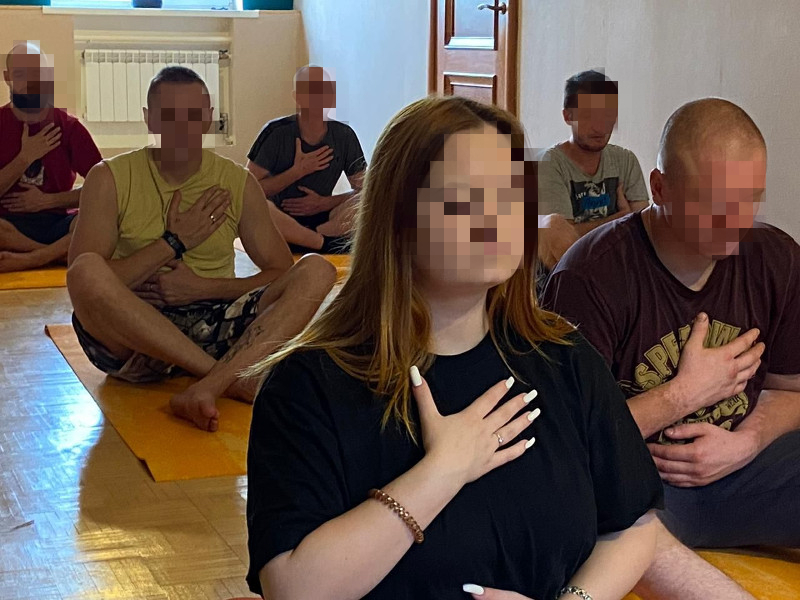 Йога – как метод помощи зависимому